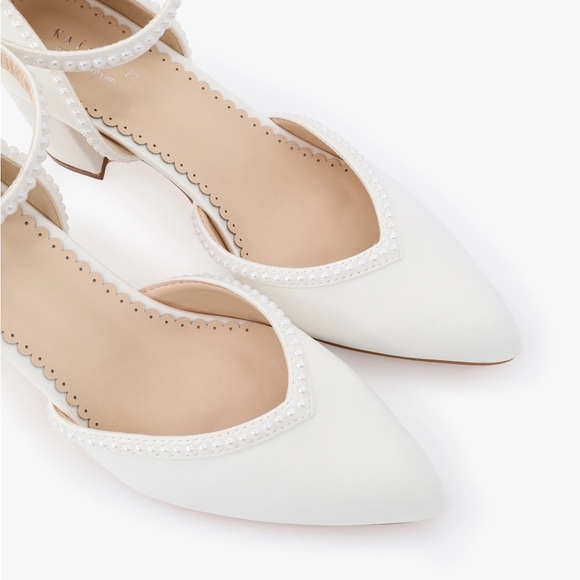NWT Kailee P. White Satin Women's Block Heel with Mini Pearls Bridal Shoes 6 - Picture 4 of 6